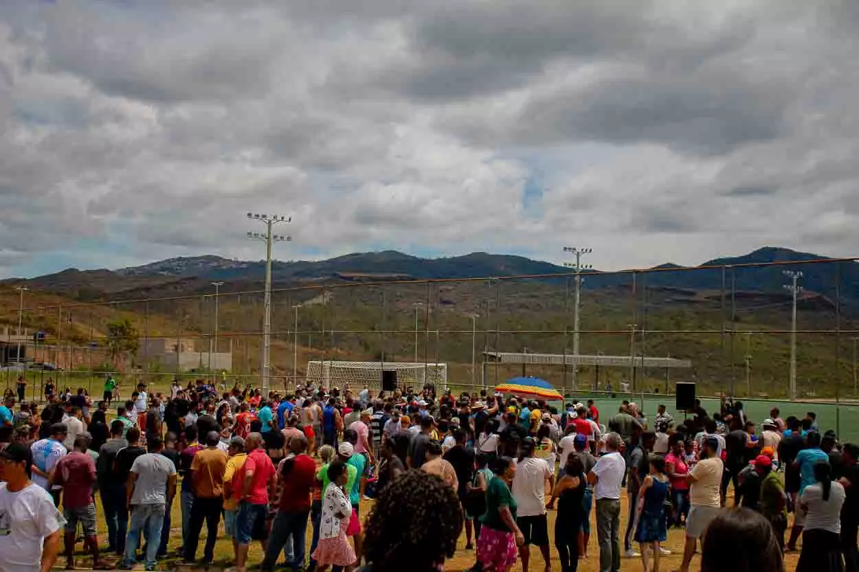 Moradores de ocupações se manifestam por direito à moradia