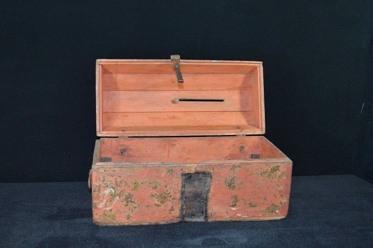 A primeira eleição, em Minas, foi na Vila do Carmo em 1711