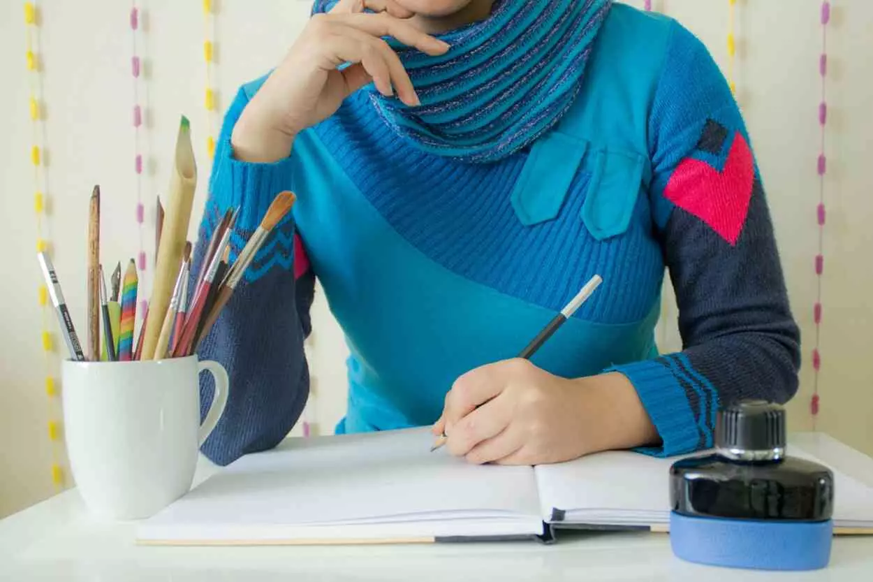 Autora da margem, sem algoritmos!