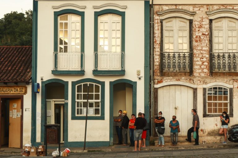 De acordo com o prefeito, agências bancárias são principais focos de contaminação da Covid-19 - Foto: Lui Pereira/Agência Primaz
