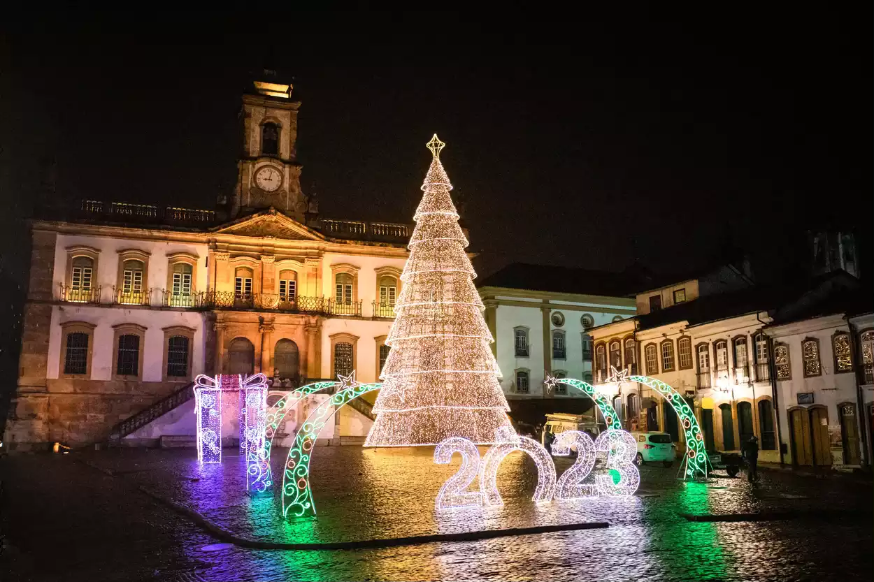 Natal Luz de Ouro Preto é inaugurado em cerimônia oficial - Agência Primaz