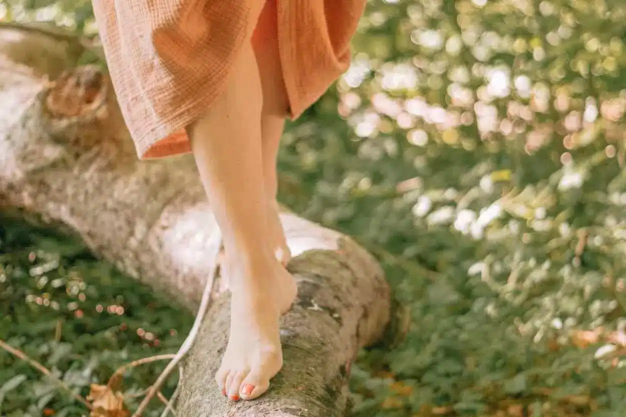 Pés descalços são essenciais para a meditação do vazio