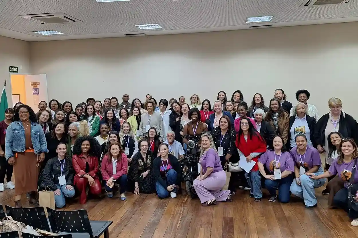 Participantes da etapa regional da 5ª Conferência Estadual de Políticas para as Mulheres em Mariana.