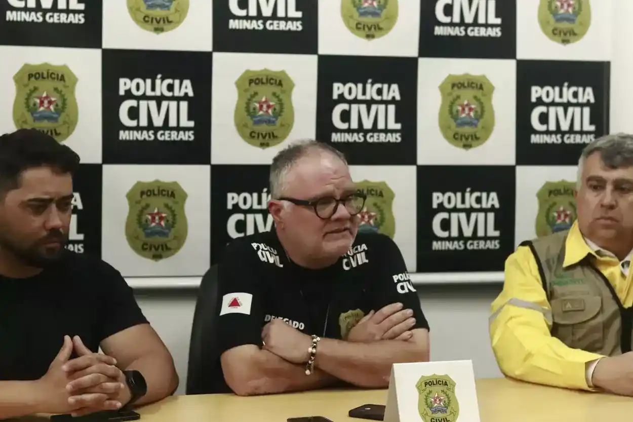 Coletiva sobre incendio que atingiu o pico do itacolomi em mariana