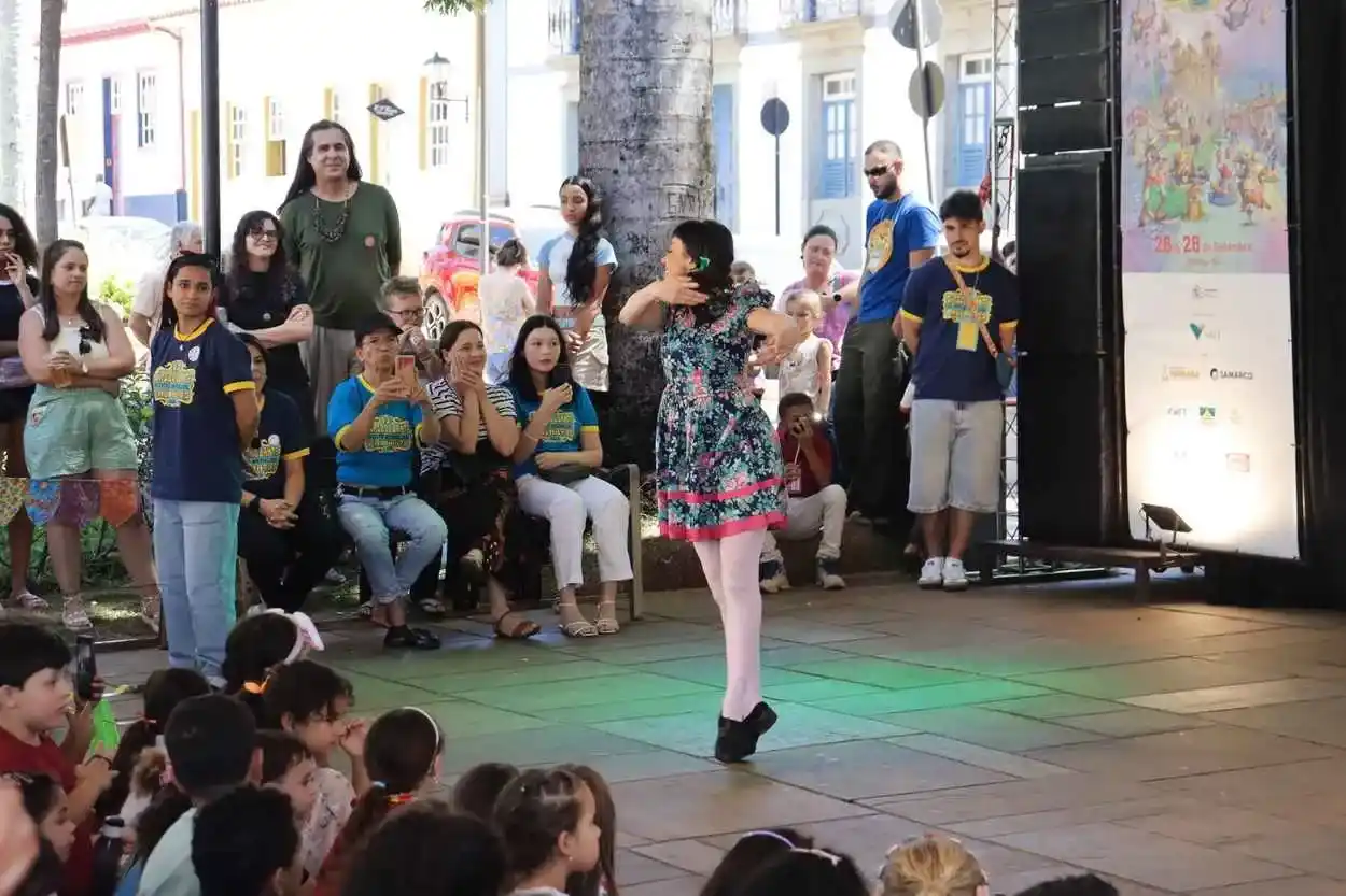 Jardim, Cine teatro Municipal e Praça da Sé, no último dia do Encontro Intrnacional de Palhaços 2025 - Fotos:  Agência Primaz