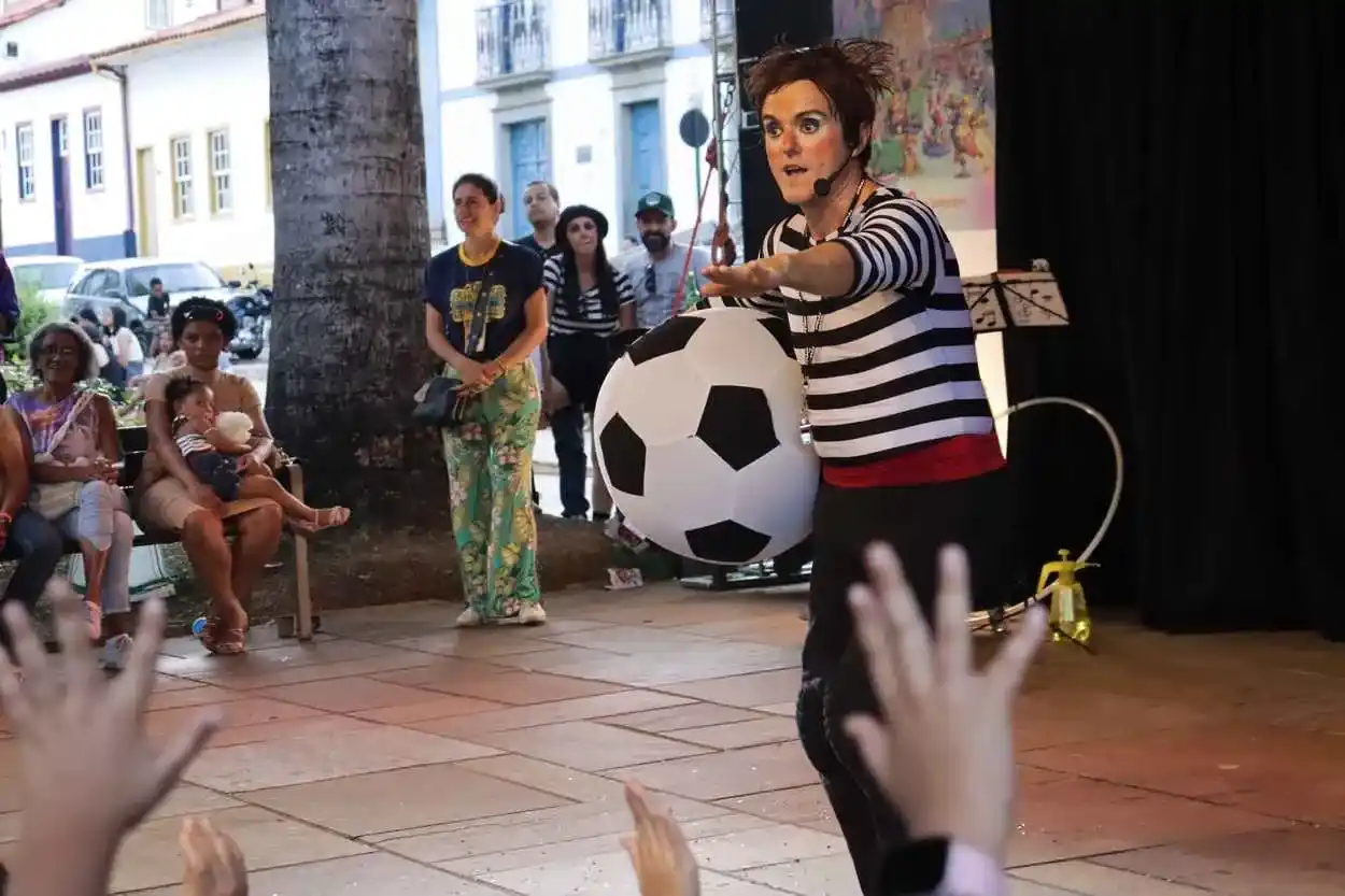 Jardim, Cine teatro Municipal e Praça da Sé, no último dia do Encontro Intrnacional de Palhaços 2025 - Fotos:  Agência Primaz