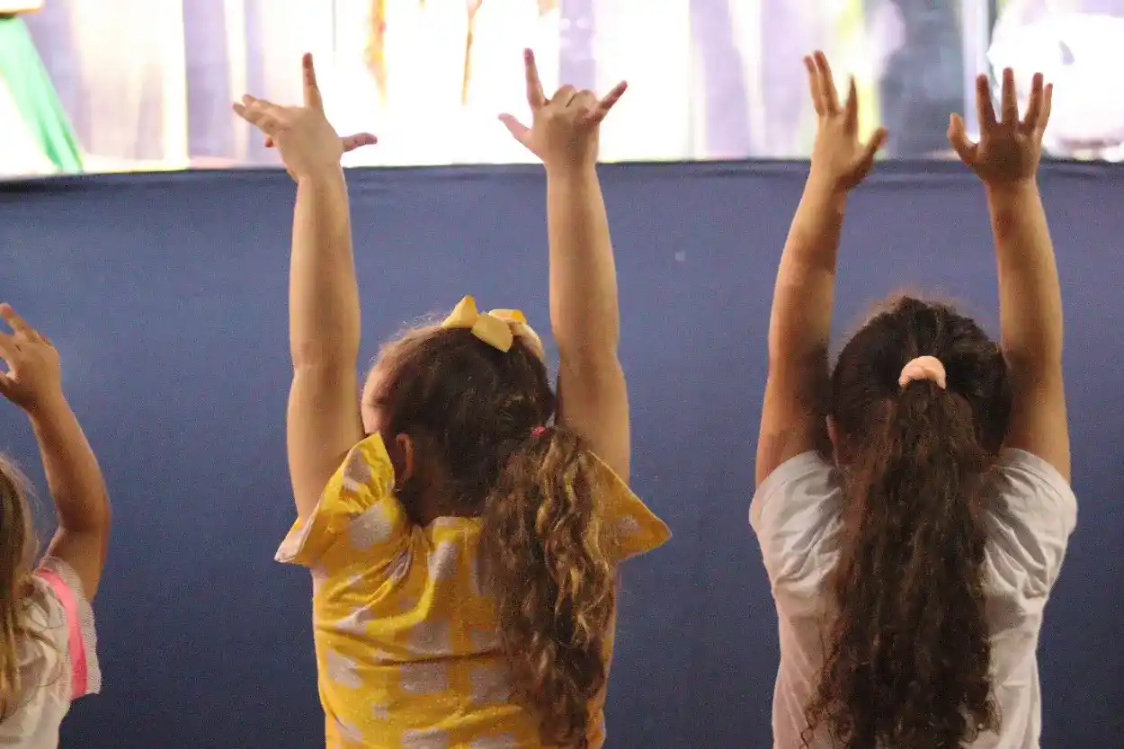 Ingrid Ribeiro foi a artista convidada local para a passagem do Teatro a Bordo por Mariana