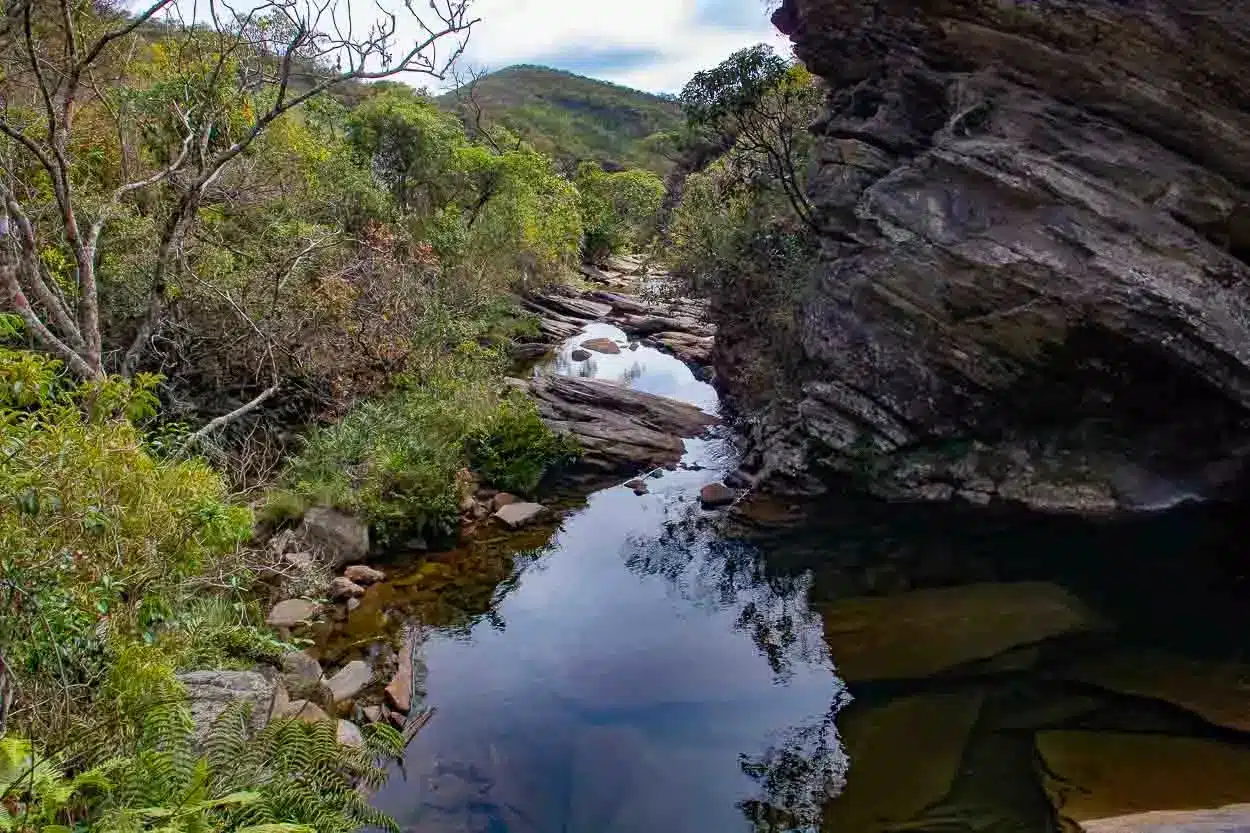 Percurso de água chegando na Cachoeira da Matriz - Foto: Ana Beatriz Justino/Agência Primaz