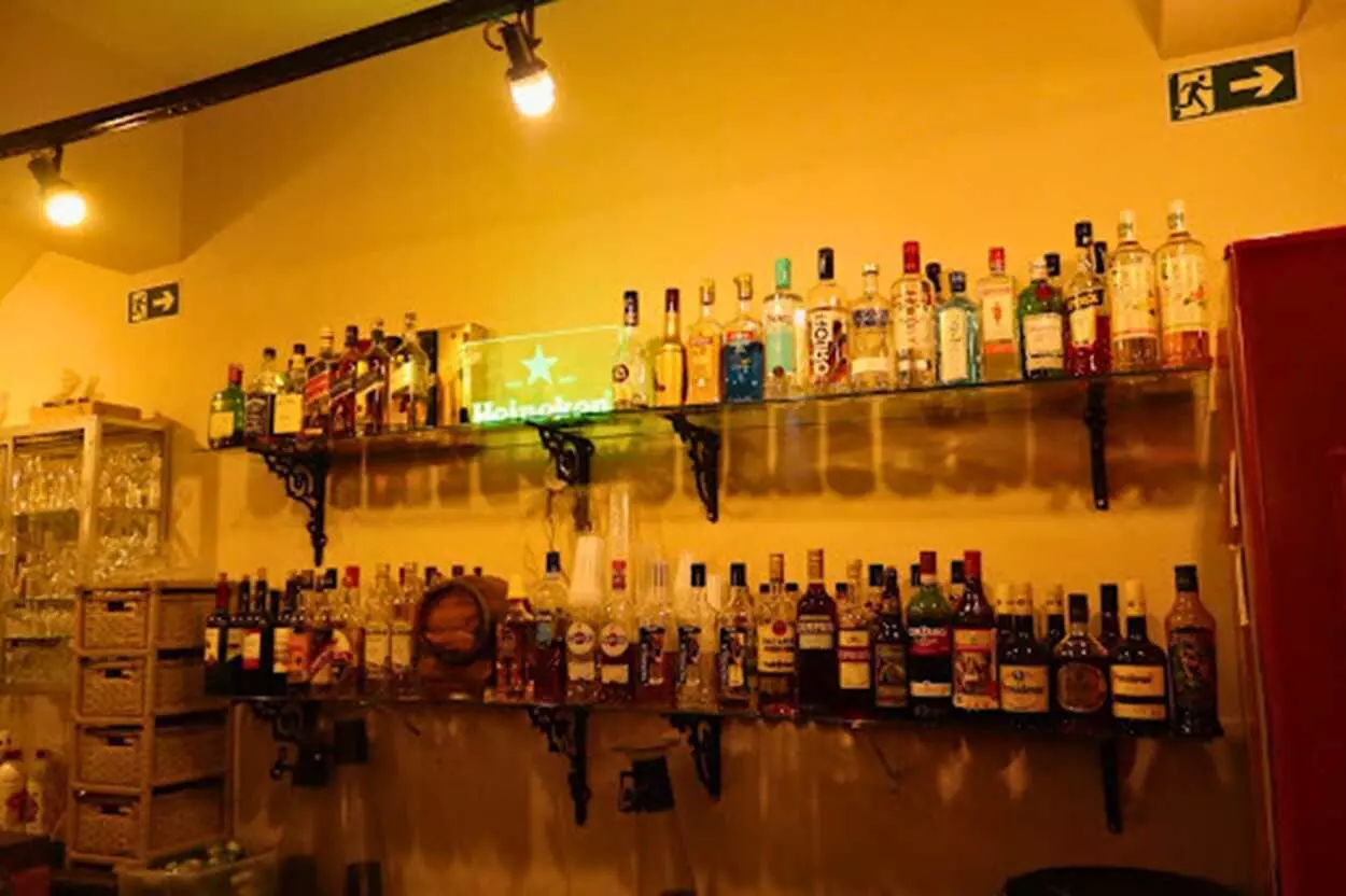 A casa ainda oferece diferentes opções de drinks além da tradicional cervejinha gelada