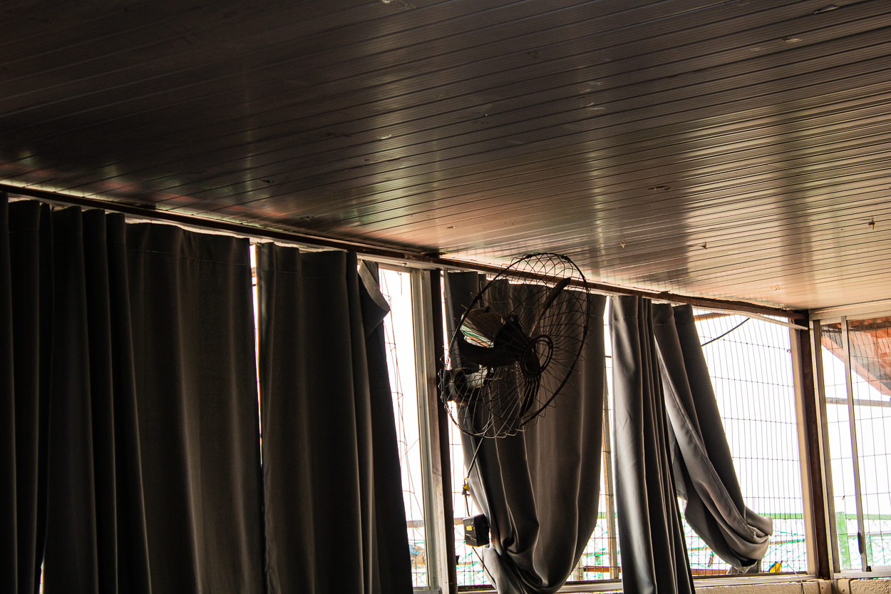 Sala da escola no cabanas, onde tem as ocupações