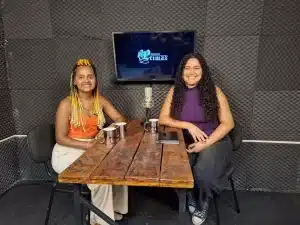 Por meio do escritor Bruno Black, Ingrid pôde levar o Baú Recontando em sua primeira viagem interestadual, se apresentando em quatro escolas no Rio de Janeiro