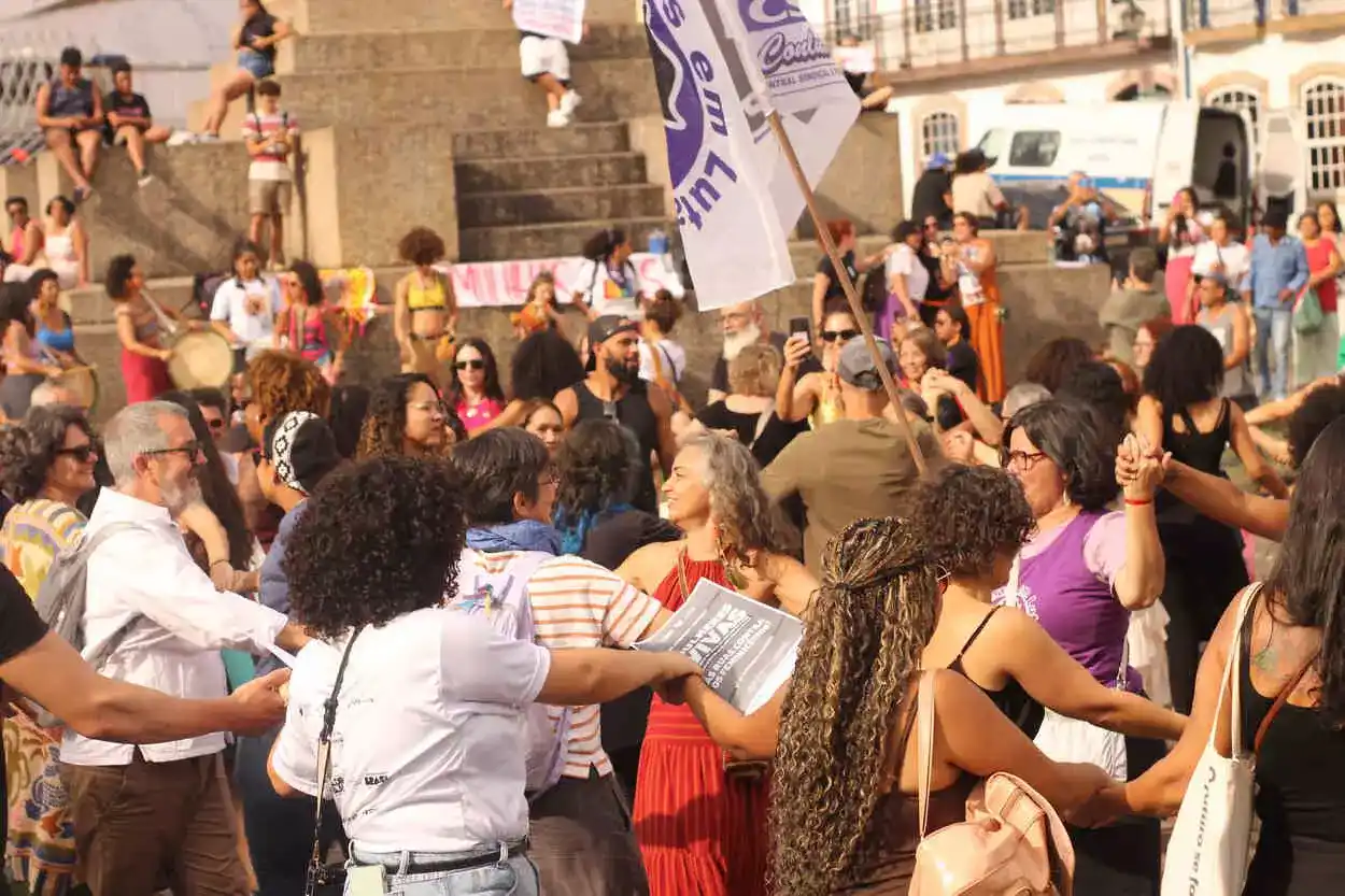 Ato contra feminicídio_Carrossel 04